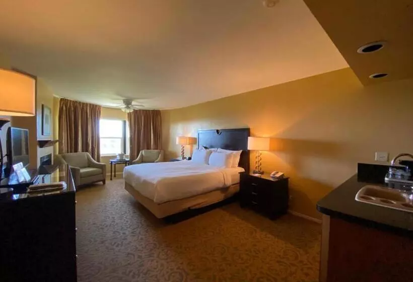 سوییت جونیور, The Morgan Hotel San Simeon