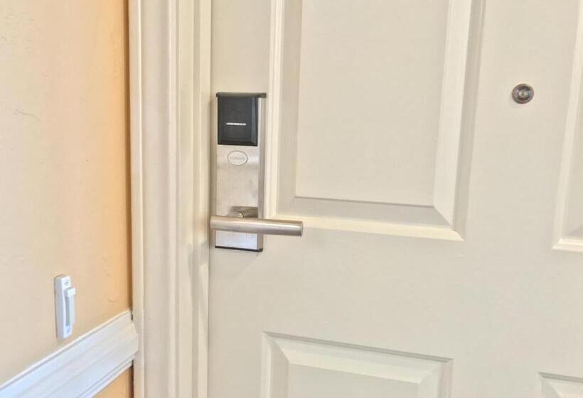 身障者適用キングサイズベッドルーム, The Morgan Hotel San Simeon