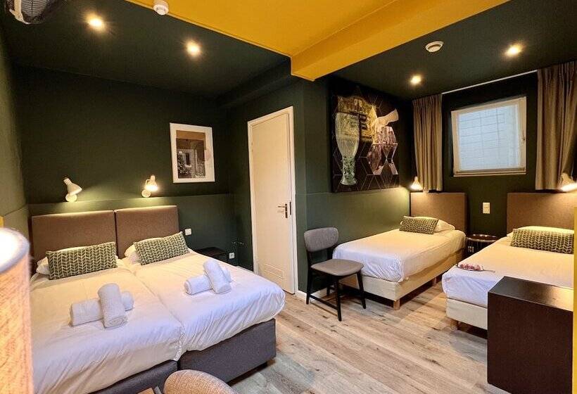 غرفة قياسية رباعية, Alexander