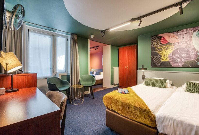 غرفة قياسية رباعية, Alexander