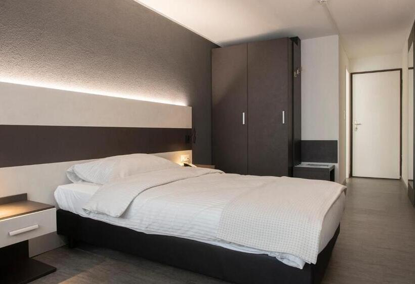 Standard Einzelzimmer mit Balkon, Bahnhof Zollikofen