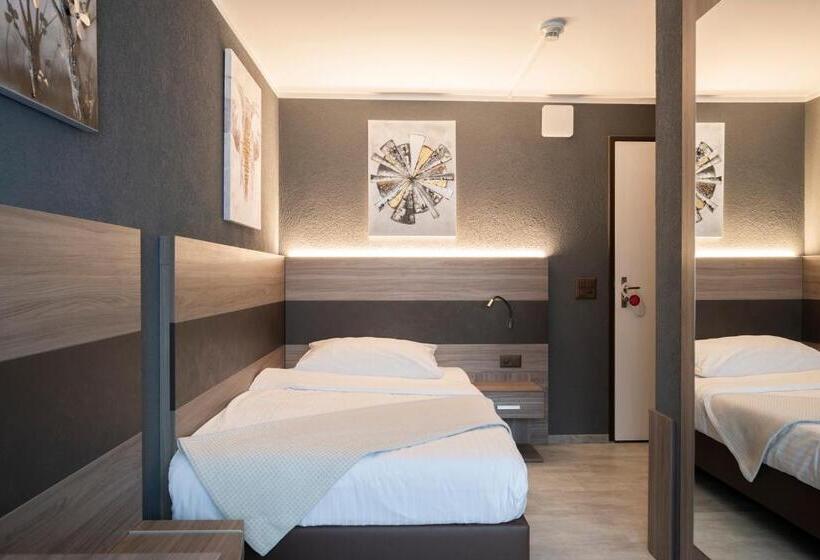 Economy Einzelzimmer, Bahnhof Zollikofen