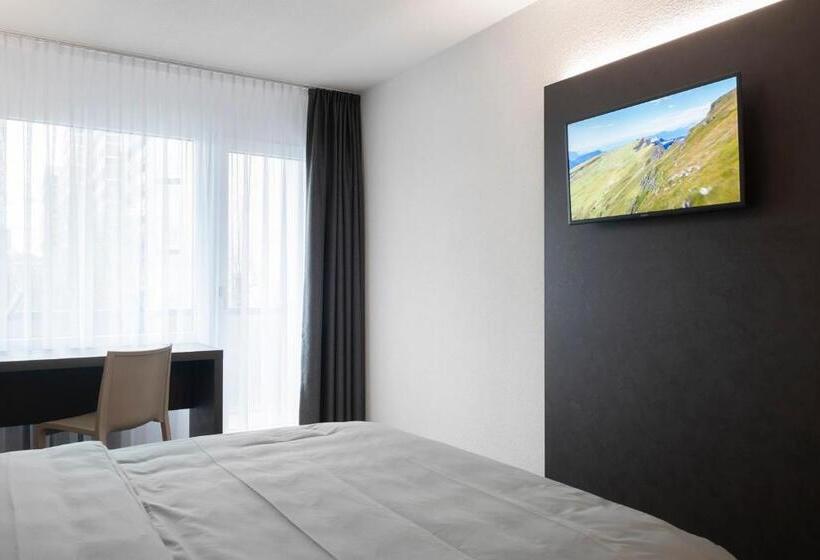 Deluxe Zimmer mit Balkon, Bahnhof Zollikofen