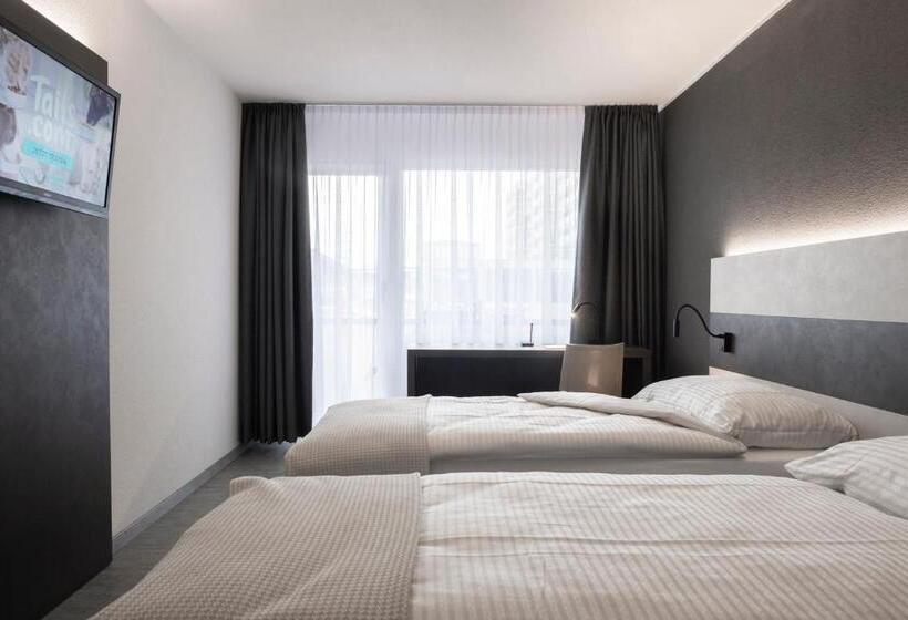 Standardzimmer mit Balkon, Bahnhof Zollikofen