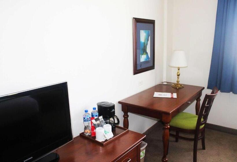 キングサイズベッドのスタンダードルーム, Best Western Plus Los Mochis