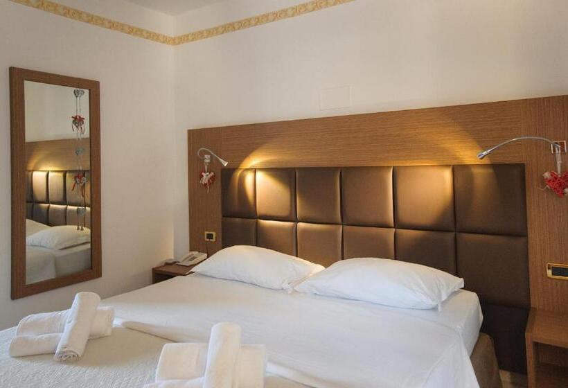 اتاق استاندارد, Caserta Antica