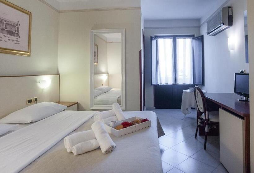 اتاق استاندارد, Caserta Antica