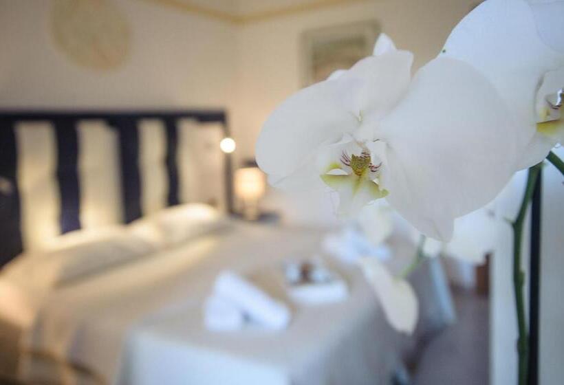 اتاق استاندارد, Caserta Antica