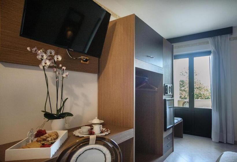 اتاق سوپریور, Caserta Antica