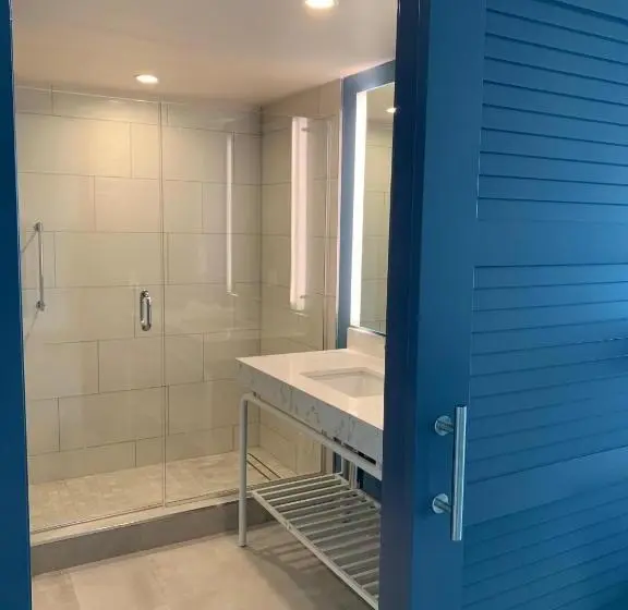 身障者適用スイートルーム, Chesapeake Beach Resort