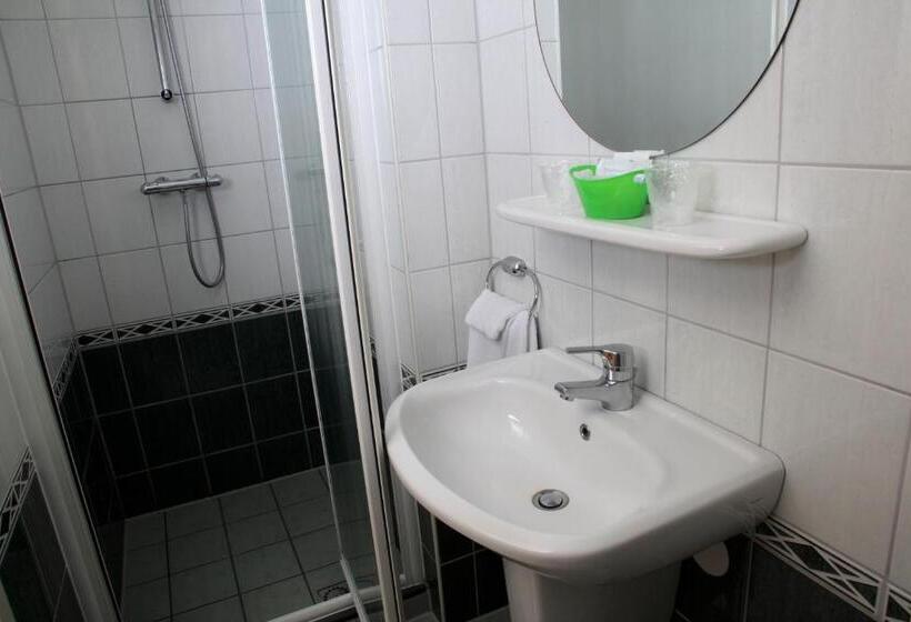 ガーデンビュースタンダードルーム, De Harmonie