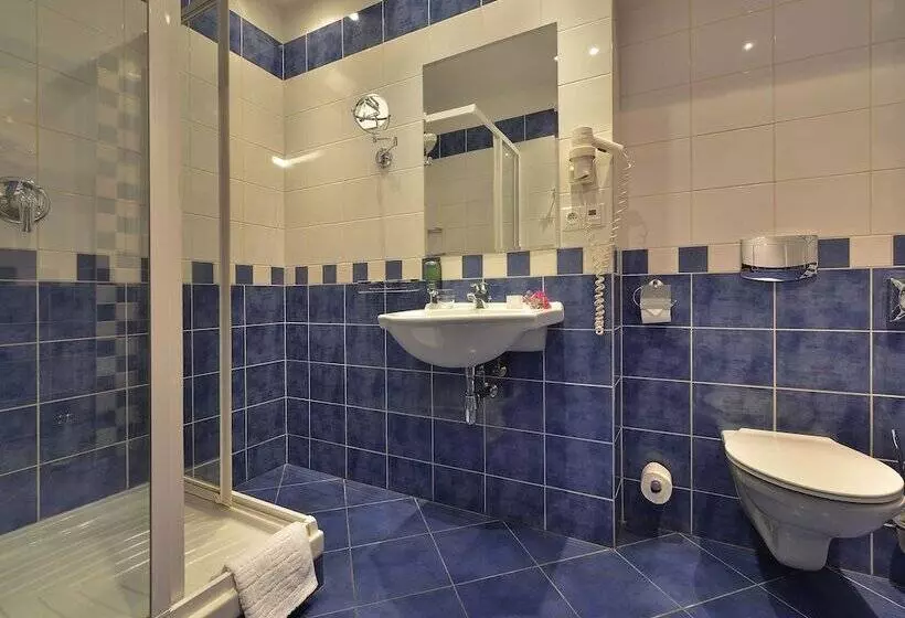 اتاق استاندارد با چشم‌انداز, Ea Hotel Jeleni Dvur Prague Castle