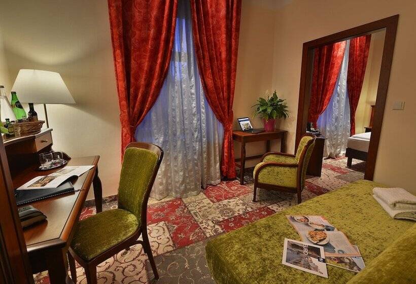 سوییت جونیور, Ea Hotel Jeleni Dvur Prague Castle