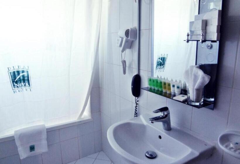 Четырехместный Номер Стандарт, Grand Nova