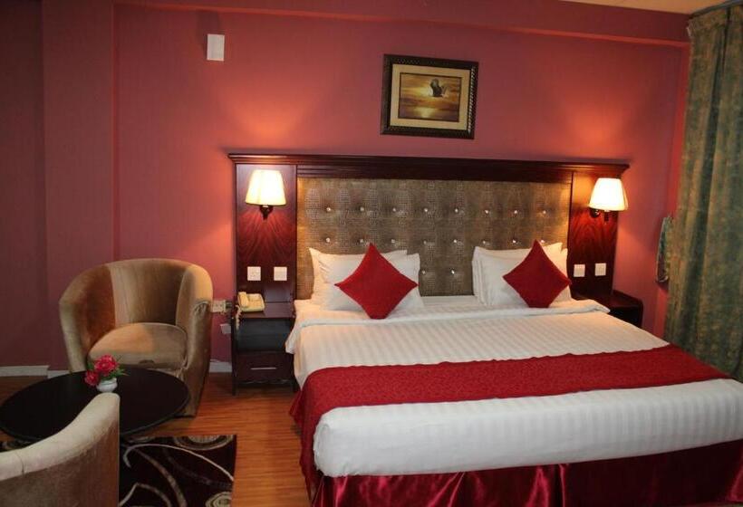 Номер Стандарт, Grand Nova