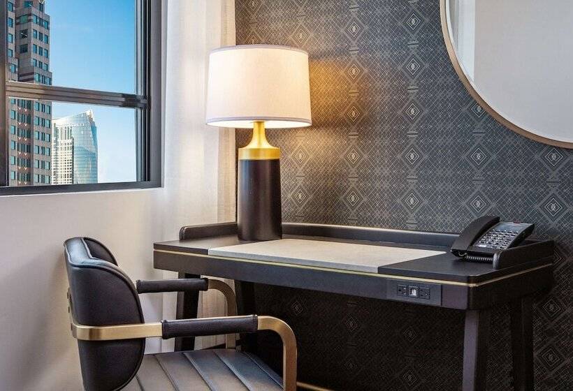 豪华房间, The Dagny Boston