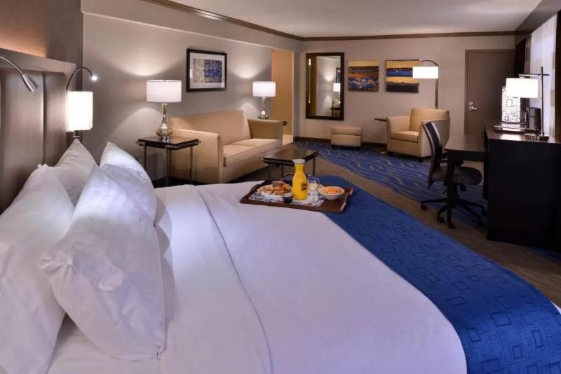 适合残疾人使用的标准间, Holiday Inn St Louis Downtown/convention Center, An Ihg