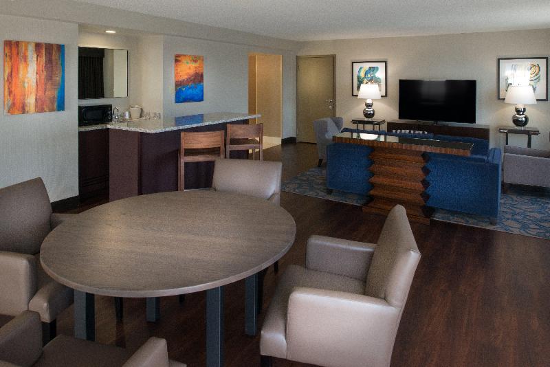 스위트 킹사이즈 침대, Holiday Inn St Louis Downtown/convention Center, An Ihg