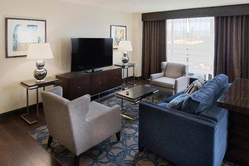 سوئیت با تخت بزرگ, Holiday Inn St Louis Downtown/convention Center, An Ihg