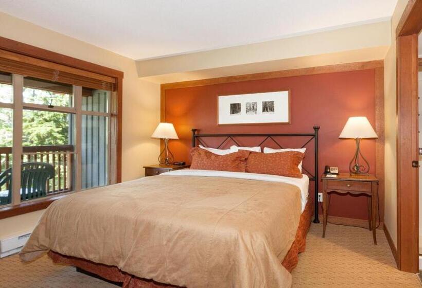 스위트, Horstman House By Whistler Premier