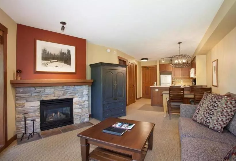 سوییت, Horstman House By Whistler Premier