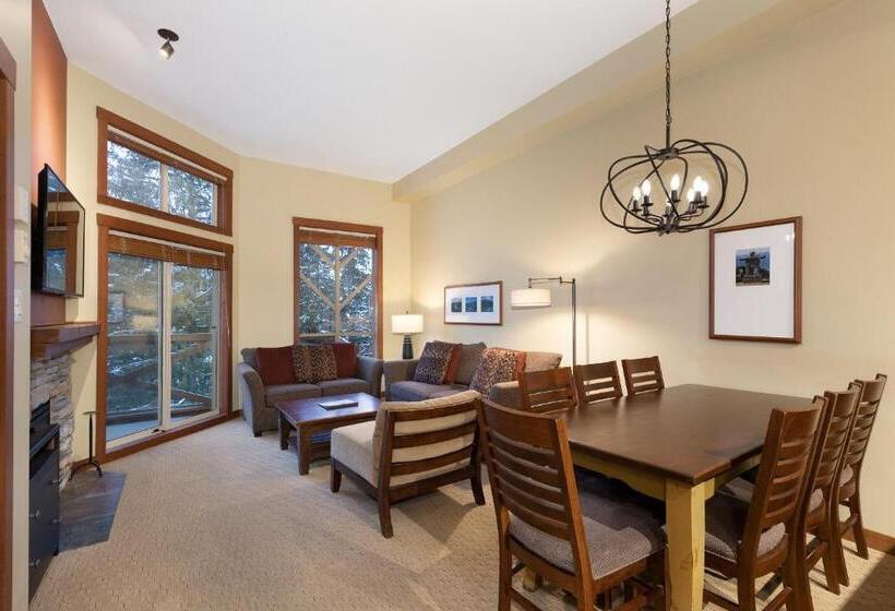 침실 3개 주택, Horstman House By Whistler Premier