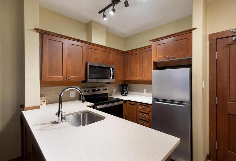 침실 3개 주택, Horstman House By Whistler Premier