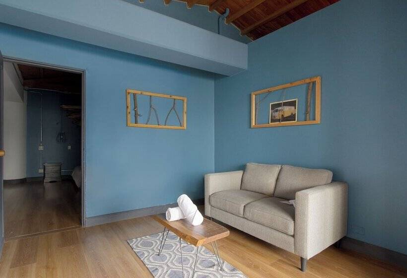 家庭间, Socialtel Medellin Formerly Selina Medellin