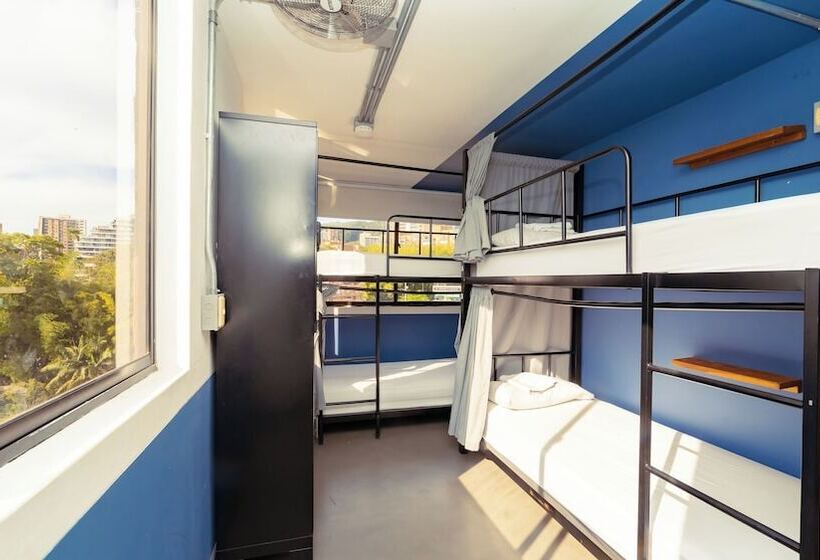 共用房间的床, Socialtel Medellin Formerly Selina Medellin