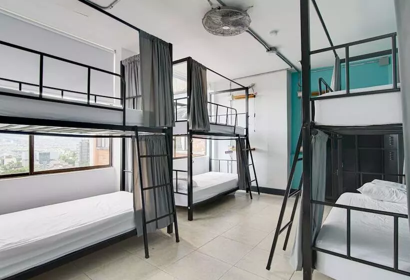 تختخواب در اتاق مشترک, Socialtel Medellin   Formerly Selina Medellin