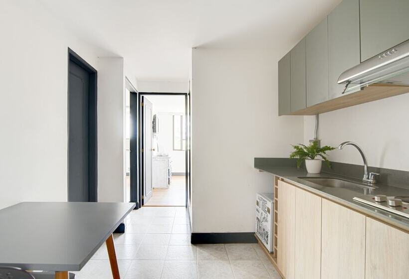 带1个卧室的公寓, Socialtel Medellin Formerly Selina Medellin