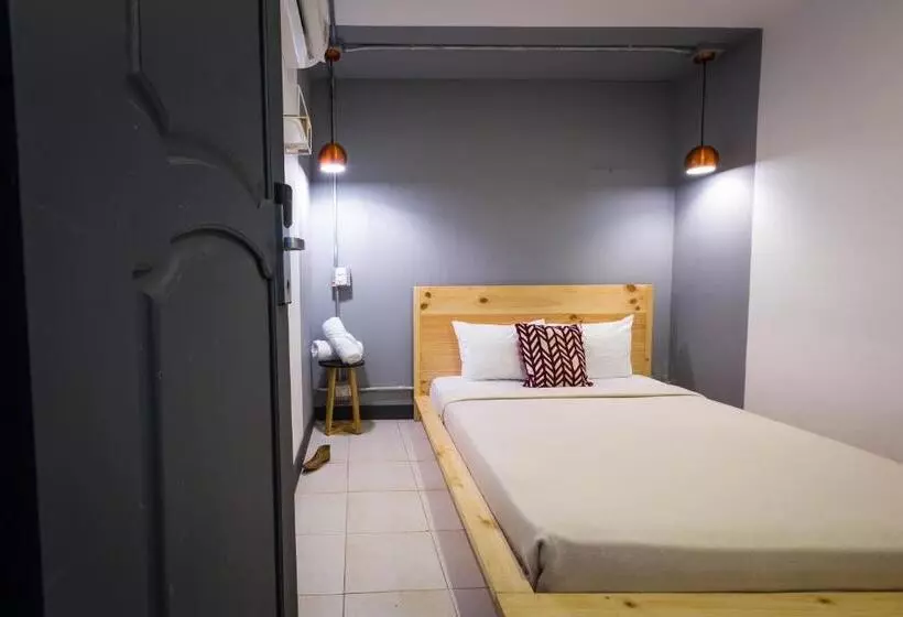 اتاق پایه با سرویس بهداشتی مشترک, Socialtel Medellin   Formerly Selina Medellin