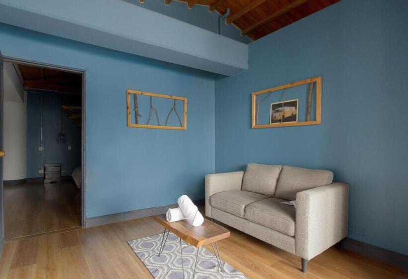 家庭间, Socialtel Medellin Formerly Selina Medellin