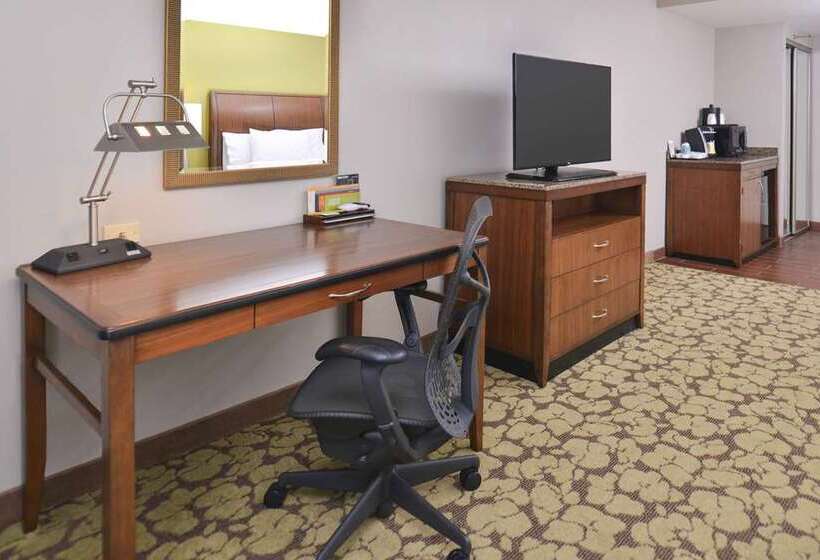 标准间, The Dagny Boston