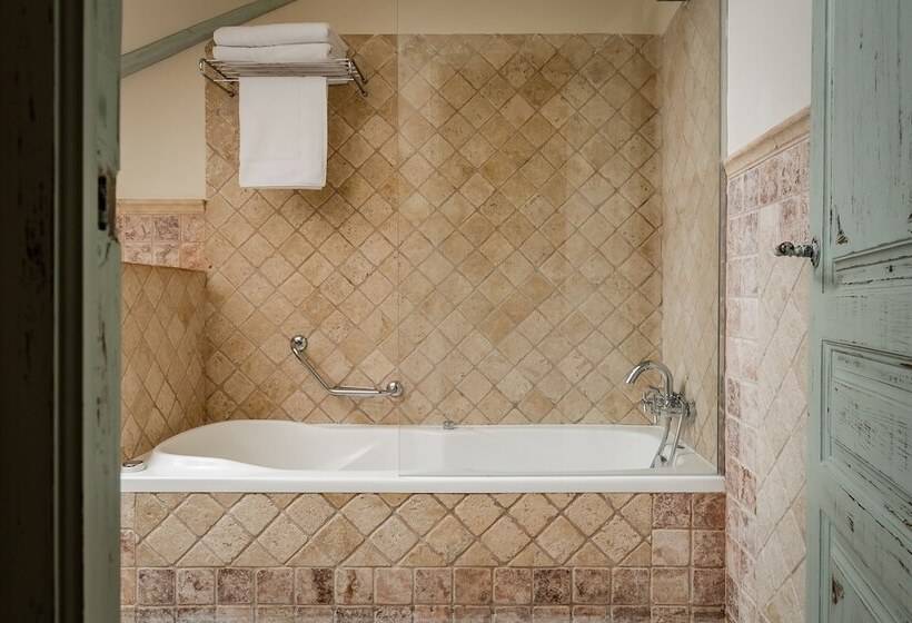 Номер Стандарт, Yit La Casona Del Arco