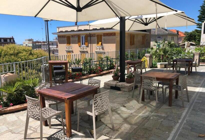 Triple Room Sea View, Mh Hotel Varazze