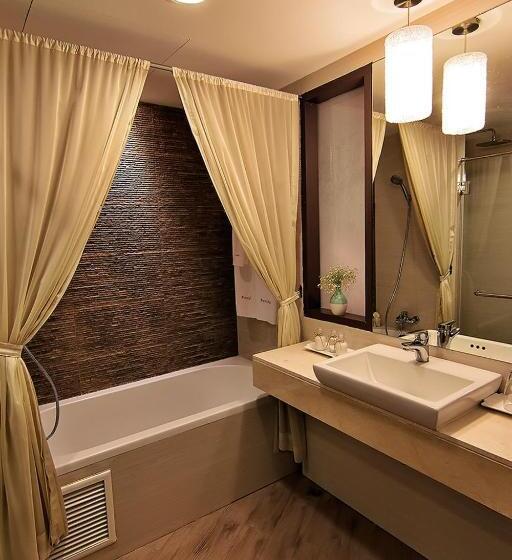 اتاق خانوادگی, Bossotel Bangkok