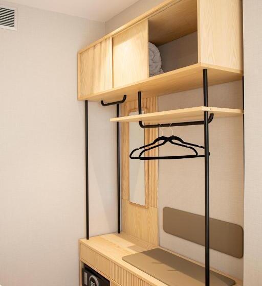 스탠다드 룸, Dos Rios Origen