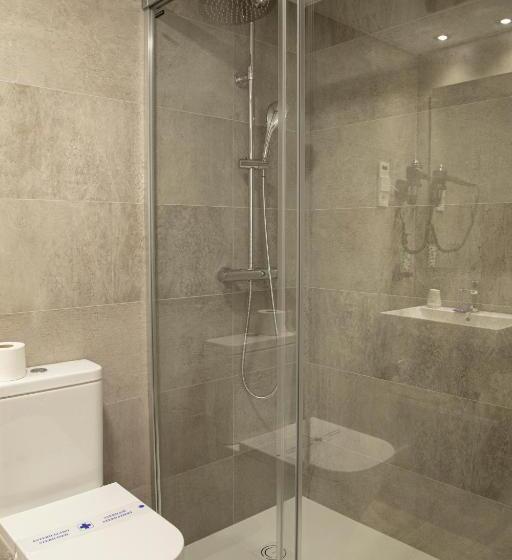 이코노미 트리플 룸, Dos Rios Origen