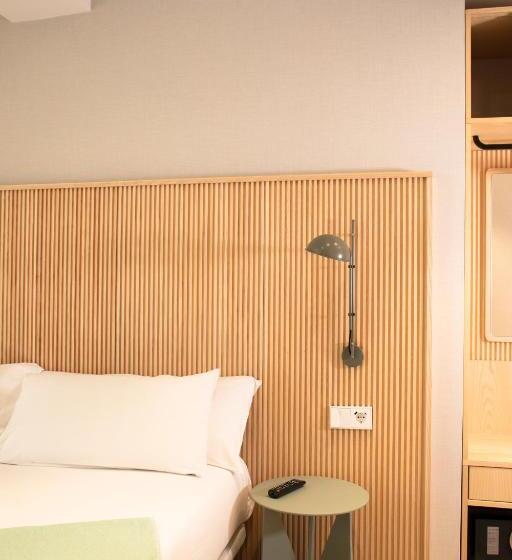 이코노미 룸, Dos Rios Origen