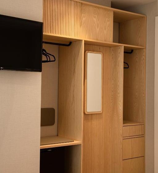 스탠다드 룸, Dos Rios Origen