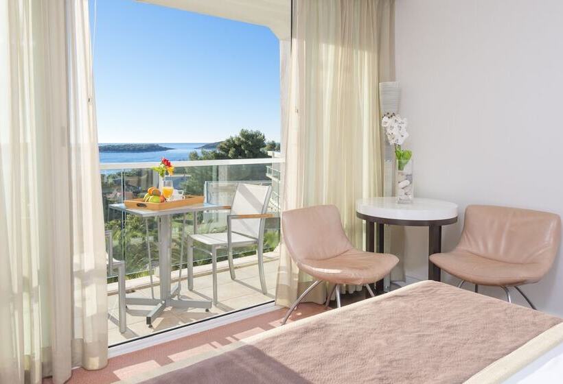バルコニーつきオーシャンビュースーペリアルーム, Amfora Hvar Grand Beach Resort