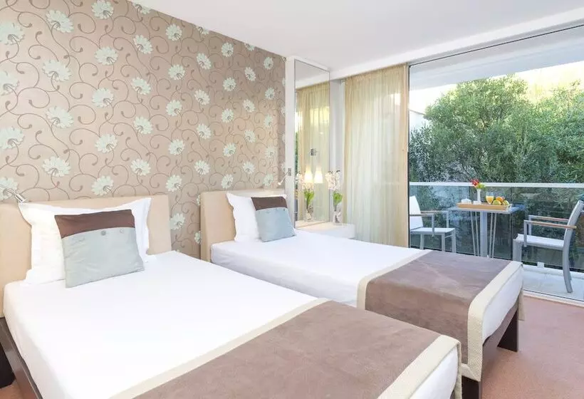 バルコニー付きスタンダードルーム, Amfora Hvar Grand Beach Resort