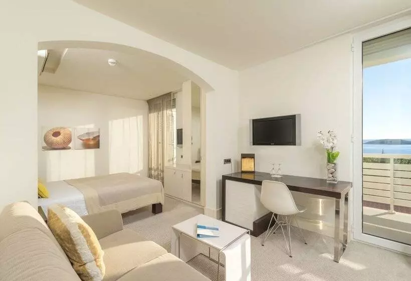 オーシャンビューバルコニー付スタンダードワンルーム, Amfora Hvar Grand Beach Resort