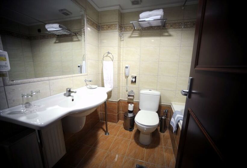 غرفة قياسية بالطابق الأرضى, Avalon Airport Hotel Thessaloniki