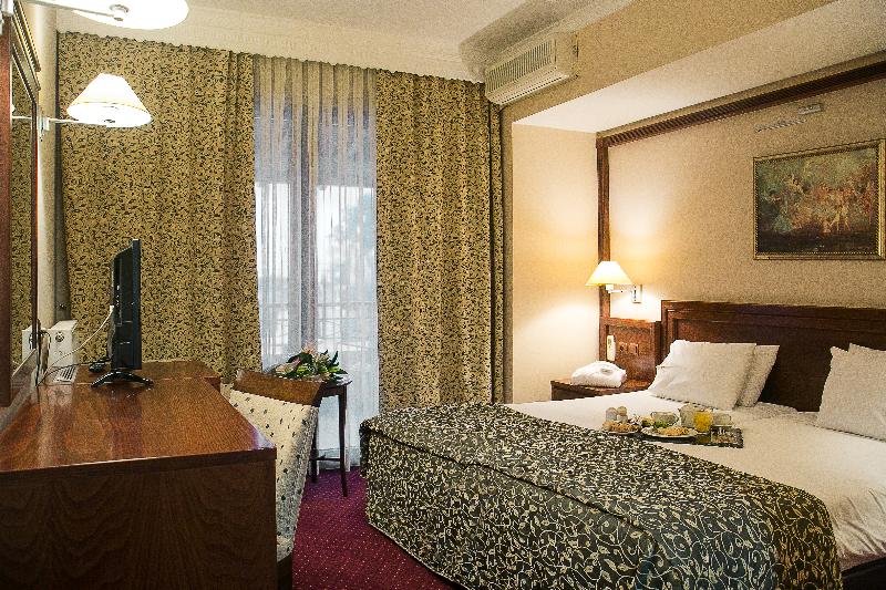 バルコニー付きスタンダードルーム, Avalon Airport Hotel Thessaloniki