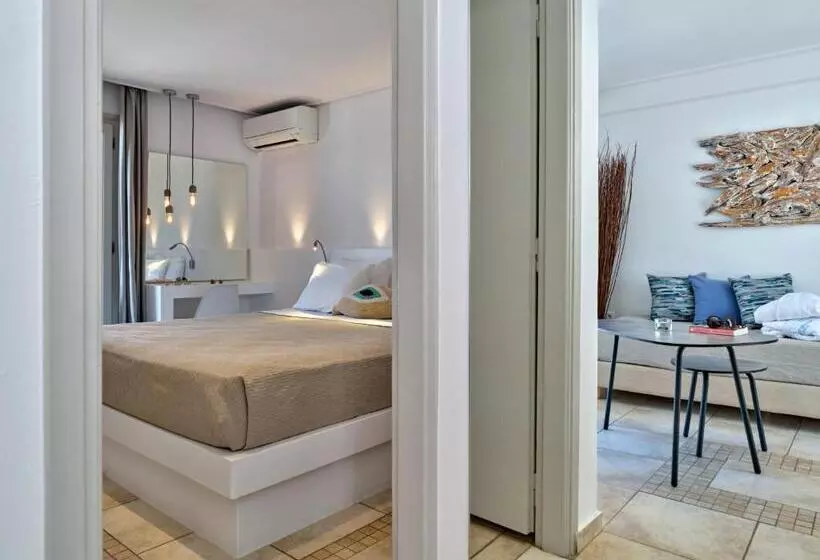 سوییت جونیور با چشم‌انداز دریا, Kanale S Rooms & Suites