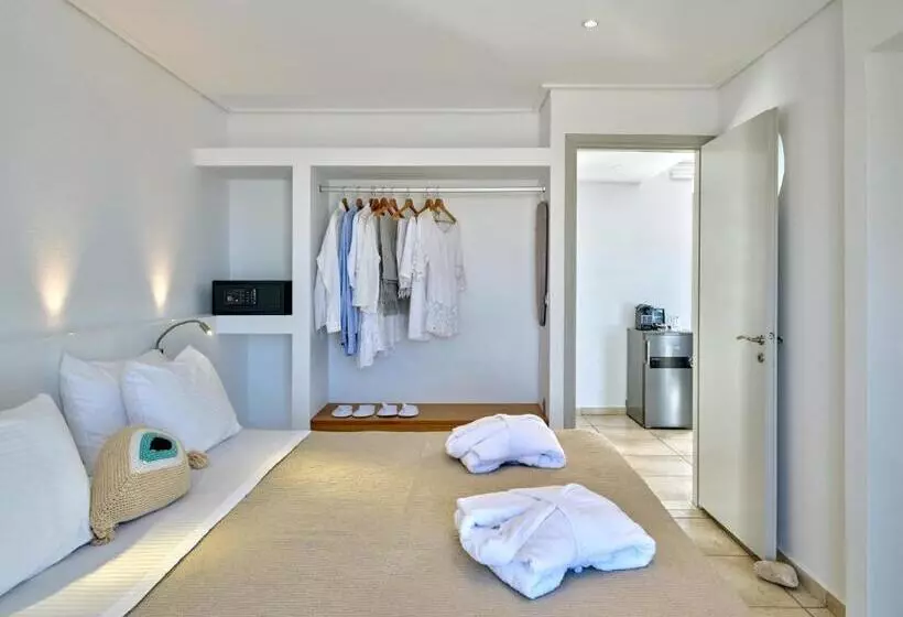 سوییت جونیور با چشم‌انداز دریا, Kanale S Rooms & Suites