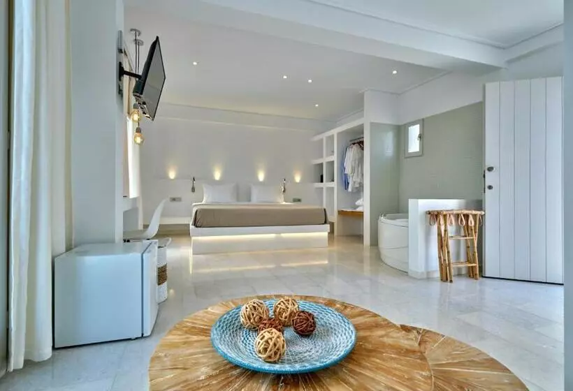 سوئیت پنت هاوس, Kanale S Rooms & Suites