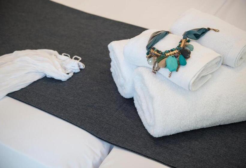 2 Bedrooms Suite Sea View, Kanale S Rooms & Suites